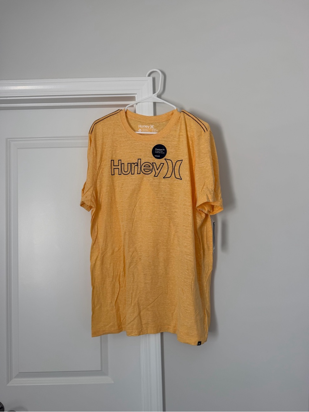 Hurley Men’s Orange/Yellow Short Sleeve Logo Tee NWT